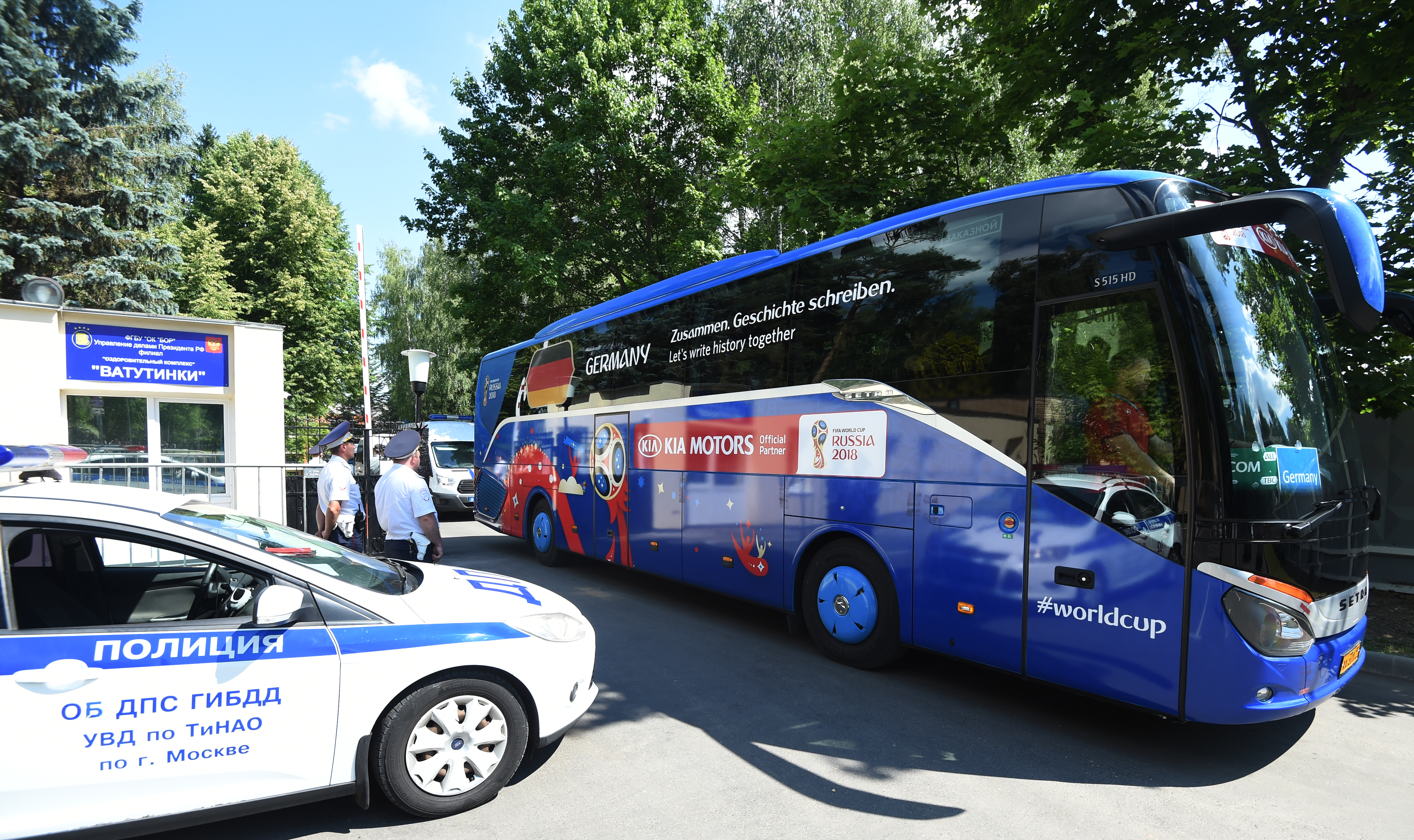 E oficial! Germania a plecat de la Mondiale. Pe nemți ești sigur că i-ai bătut abia când îi vezi urcați în autocar. Ce a titrat Bild | FOTO