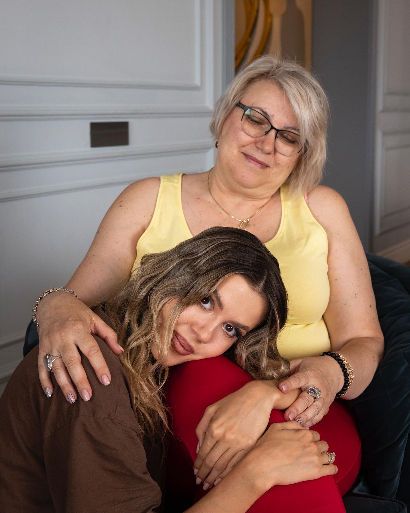 Emily Burghelea este însărcinată pentru a treia oară. Cum a reacționat soțul ei la aflarea veștii