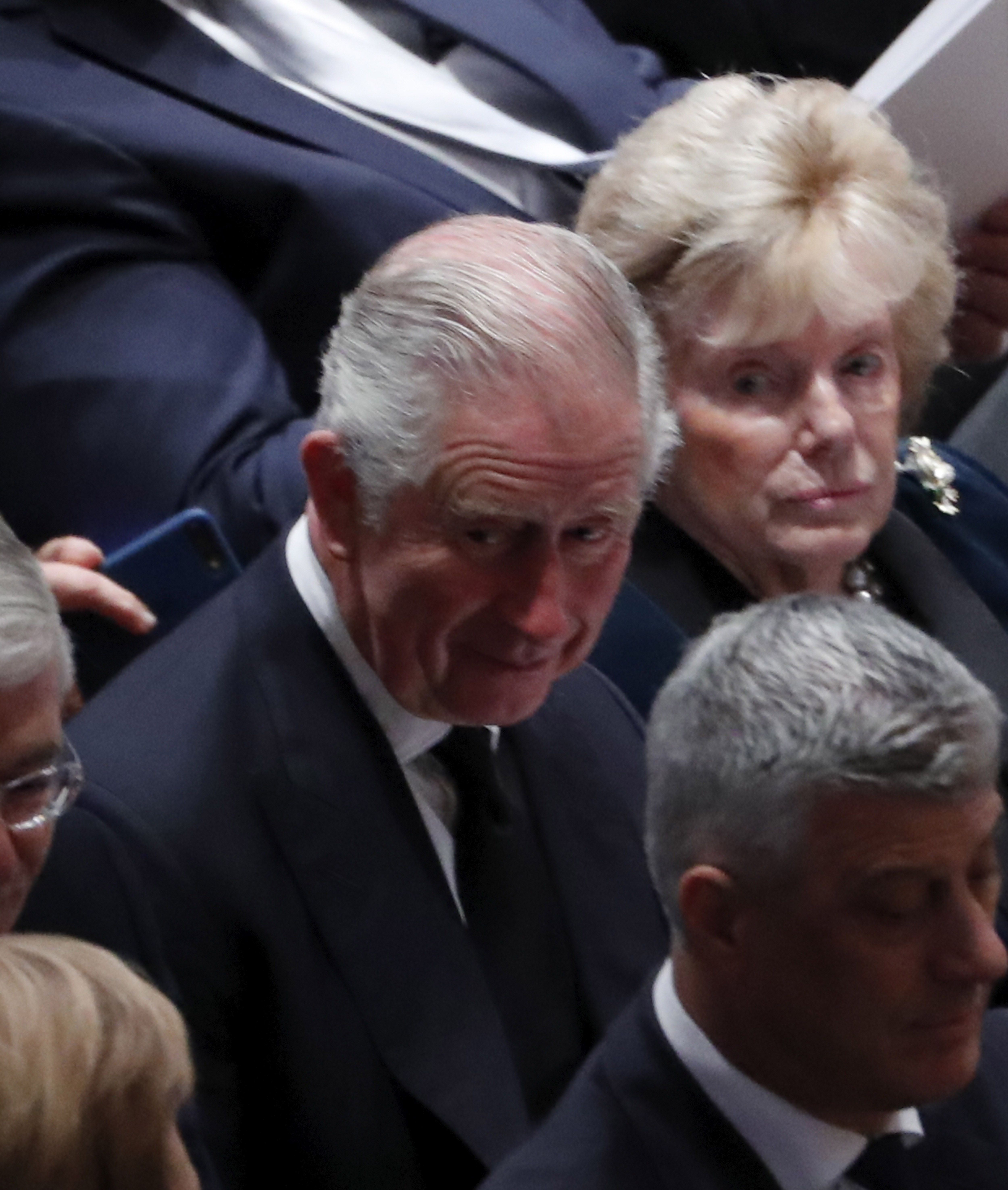 FOTO&VIDEO/ Funeralii de stat pentru George H.W. Bush. Donald Trump și Hillary Clinton s-au ignorat, deși au stat pe același rând