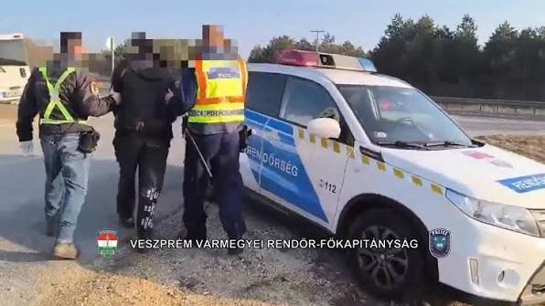 Újabb szörnyűségek derültek ki a zirci rémről: hetekig élt az anyja holttestével, hogy megszerezze az asszony nyugdíját