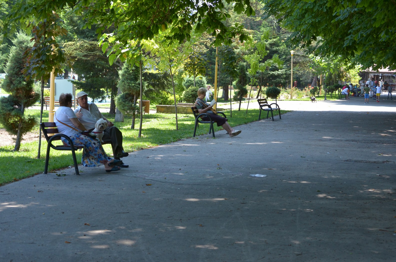 Apa mării, remediul perfect împotriva caniculei. S-au înghesuit la scăldat GALERIE FOTO