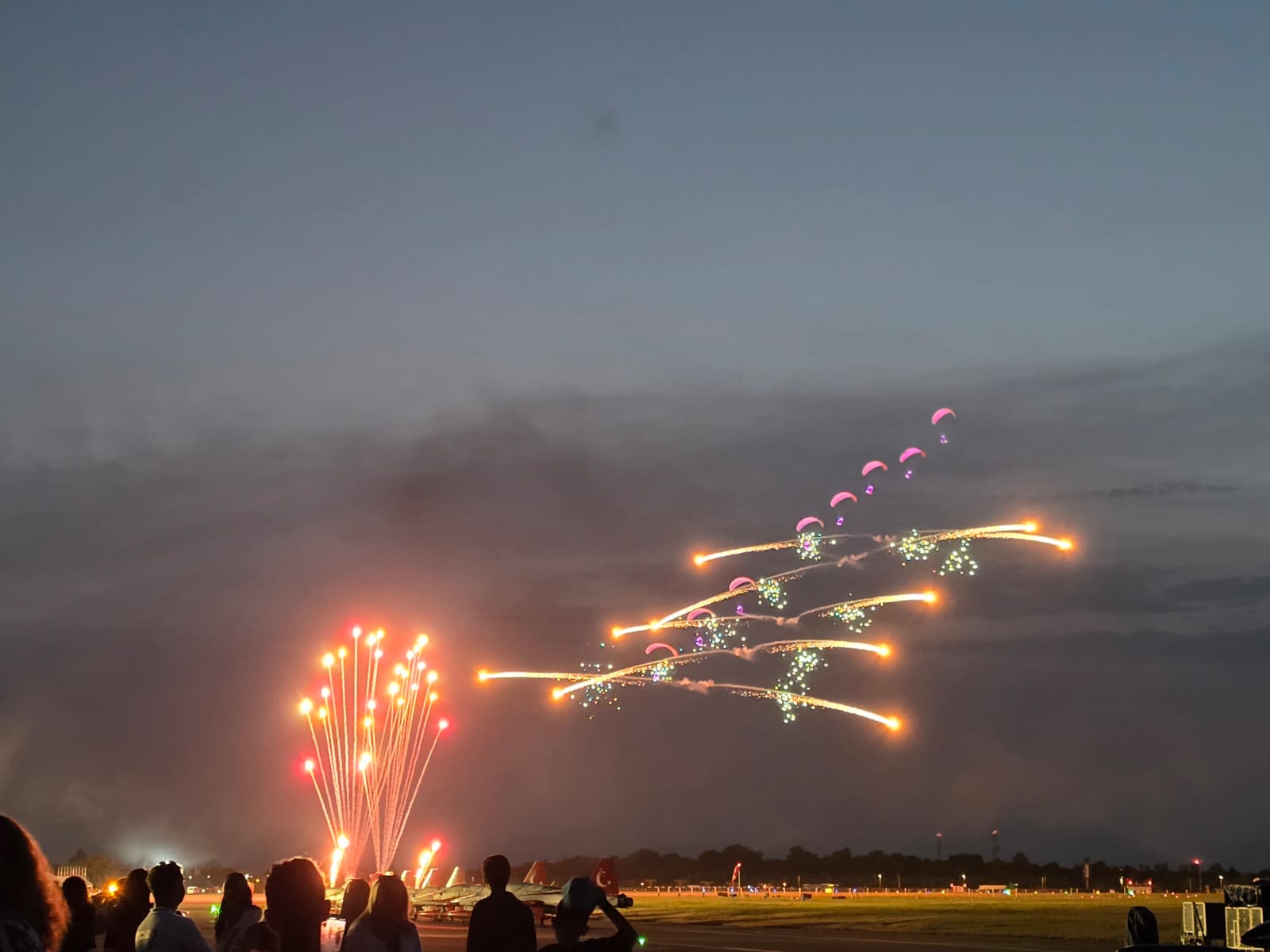 BIAS 2026. Frecce Tricolori și Turkish Stars au făcut senzație sâmbătă la Aeroportul Băneasa. Programul celui mai mare show aerian din România