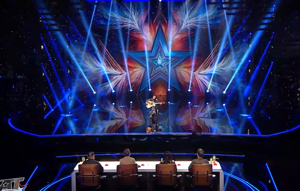 Cine este Mihaela Breabăn de la „Românii au talent” 2025. A cântat o piesă pe care a compus-o după ce a învins boala cruntă