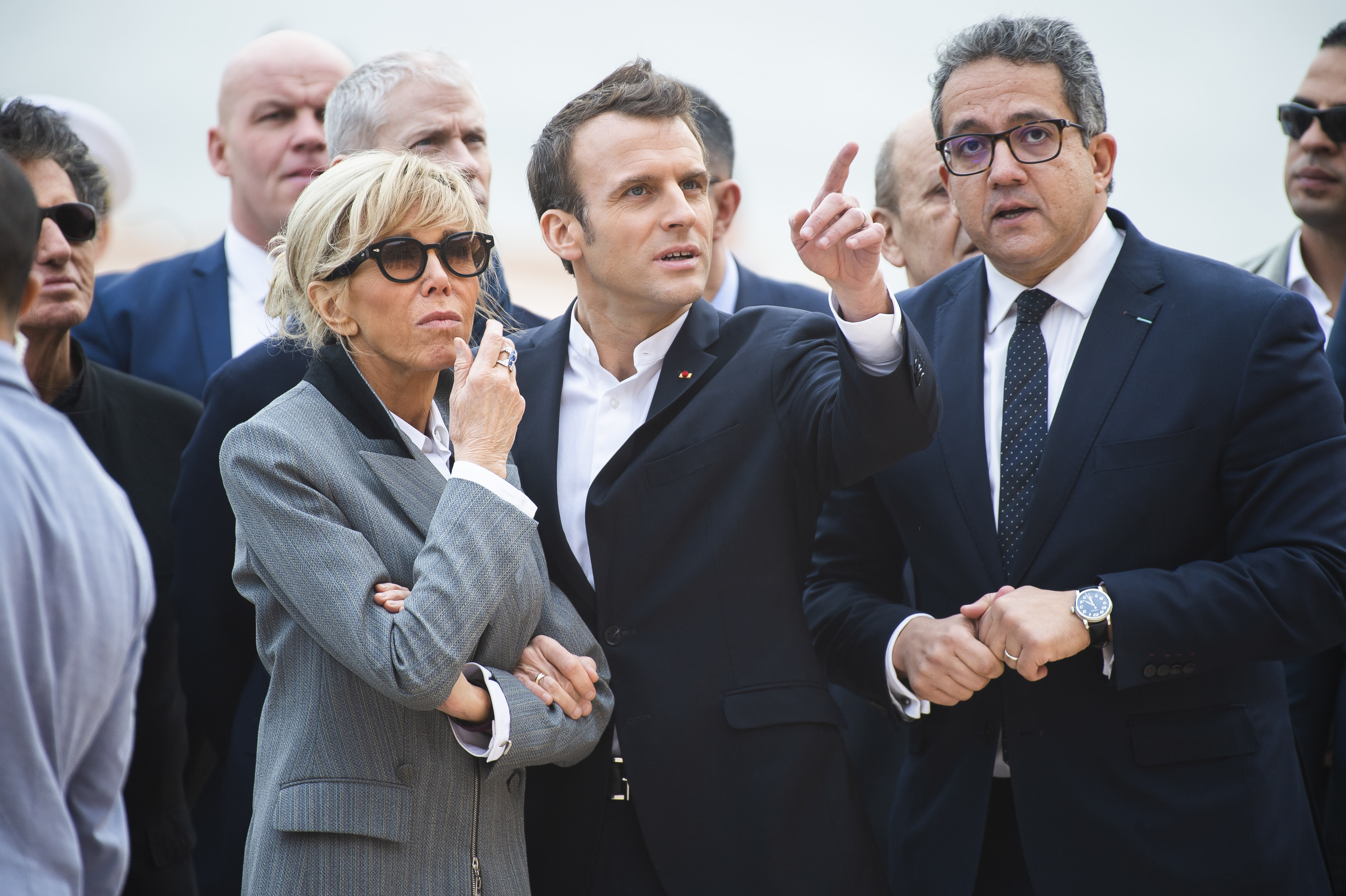 FOTO | Brigitte Macron, apariție neașteptată în timpul vizitei la un templu din Egipt