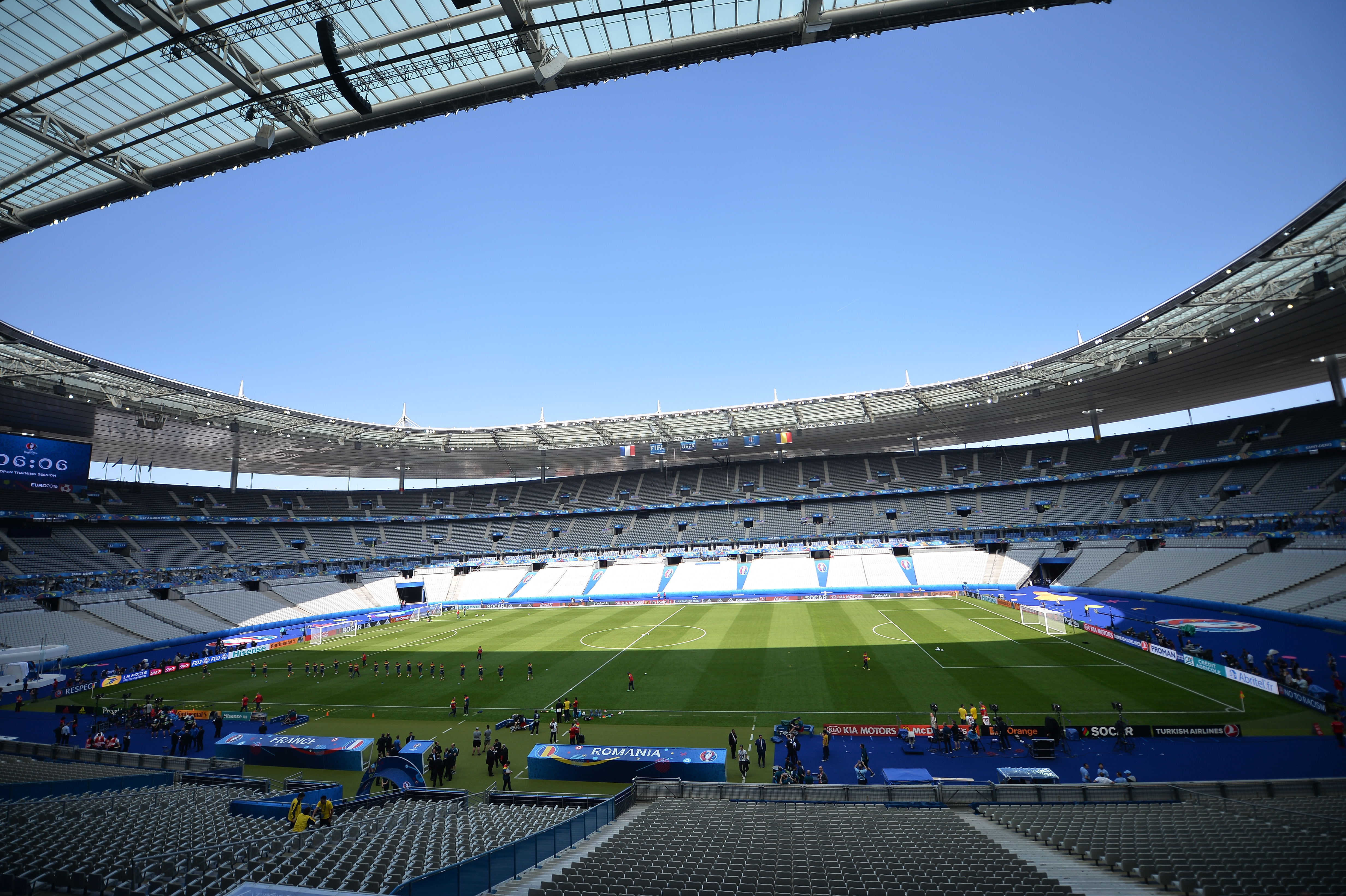 Euro 2016. Tricolorii au efectuat antrenamentul oficial pe Stade de France, ultimul înaintea meciului cu ”Les Bleus” (vineri, ora 22:00). Zâmbete și uimire / GALERIE FOTO și VIDEO