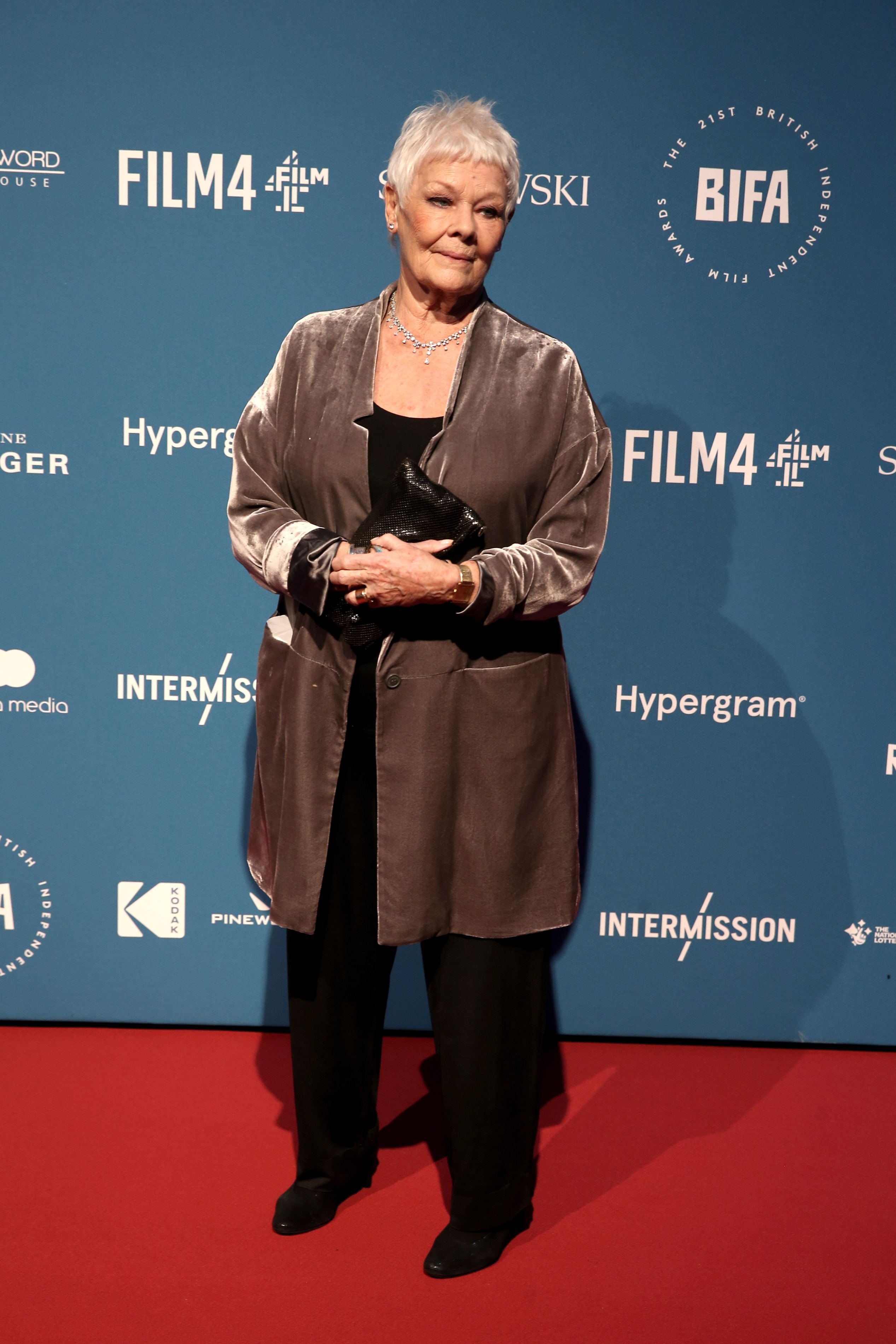 Drama pe care o trăiește Judi Dench. Actrița spune că nu mai vede și nu mai poate citi scenariile