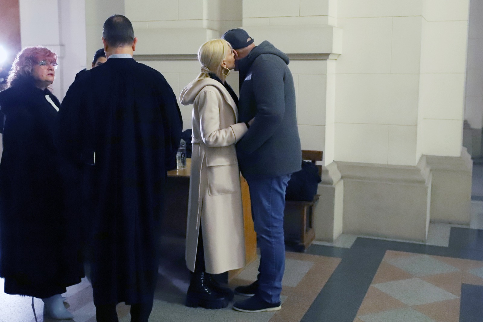 Câți bani de la Nordis au ajuns într-o firmă a lui Ion Țiriac. Unde s-a plimbat Laura Vicol cu avioanele private ale miliardarului