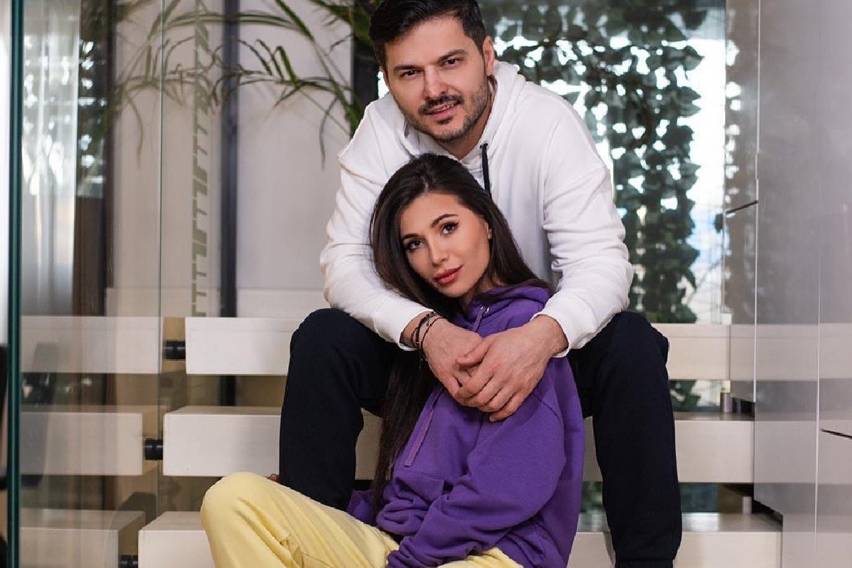 Imagini cu casa în care locuiește Liviu Vârciu cu familia lui. Vila de lux e dotată cu buncăr, dar și cu o sală de cinema cu 8 locuri