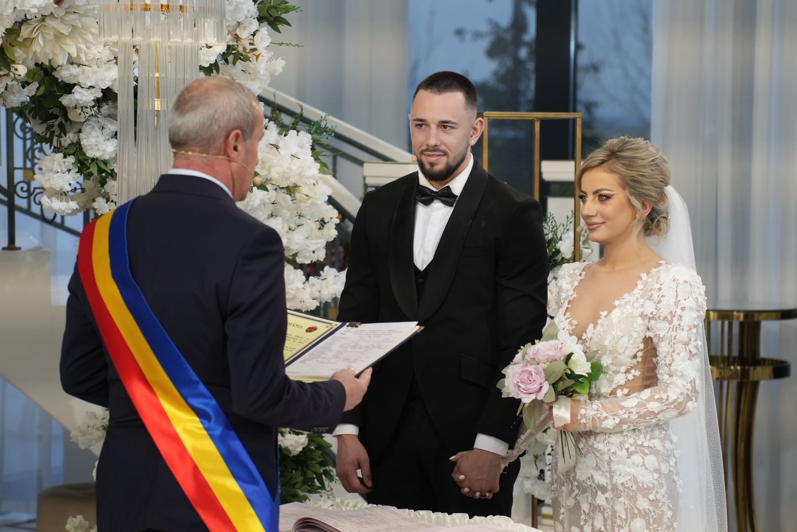 Laura şi Mihai au câștigat cel de-al zecelea sezon „Mireasa” şi premiul în valoare de 40.000 de euro