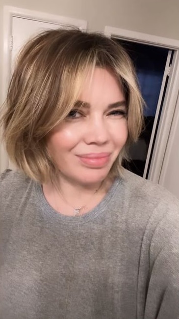Gina Pistol e nemulțumită după ce s-a tuns în Los Angeles. A plătit o sumă colosală, iar rezultatul a fost dezamăgitor: „La câți bani am dat trebuia să plâng de fericire”