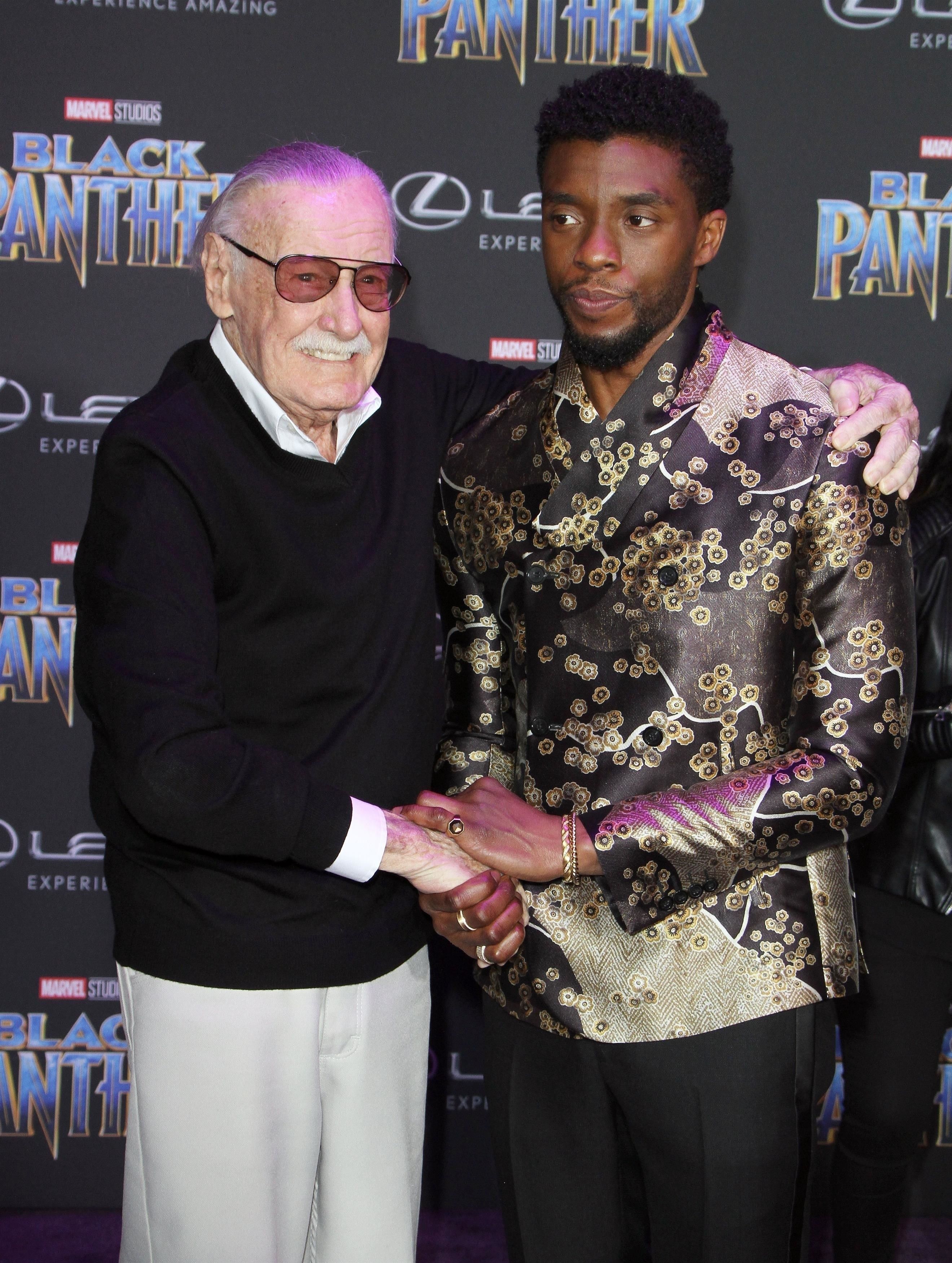 Stan Lee a murit. "Părintele" lui Spider-Man, fiul al unor emigranți din România, era bolnav de mai mult timp