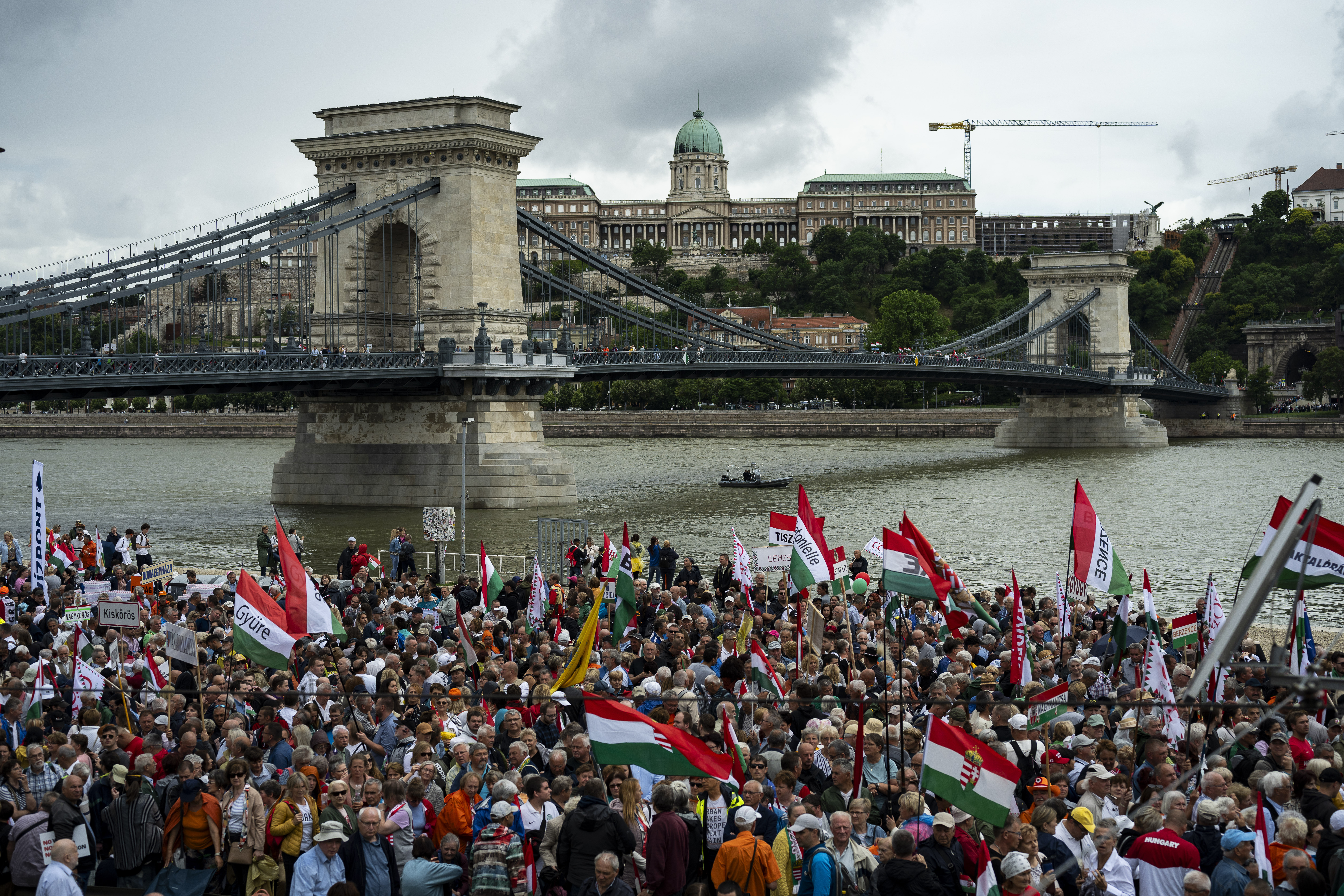 Manifestație pro-Orban cu mii de oameni, la Budapesta. „Europa trebuie împiedicată să se îndrepte spre război”