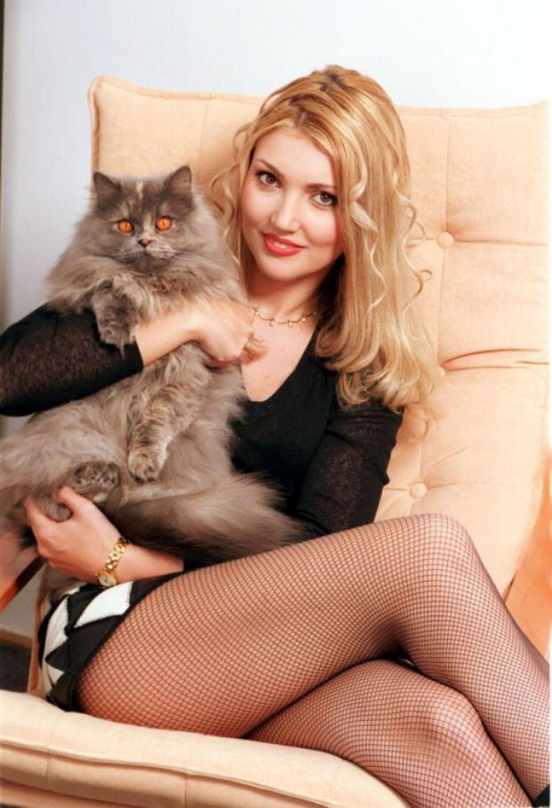 Vedete din România care au renunțat la showbiz și s-au retras complet din viața publică. Imagini rare cu ele acum
