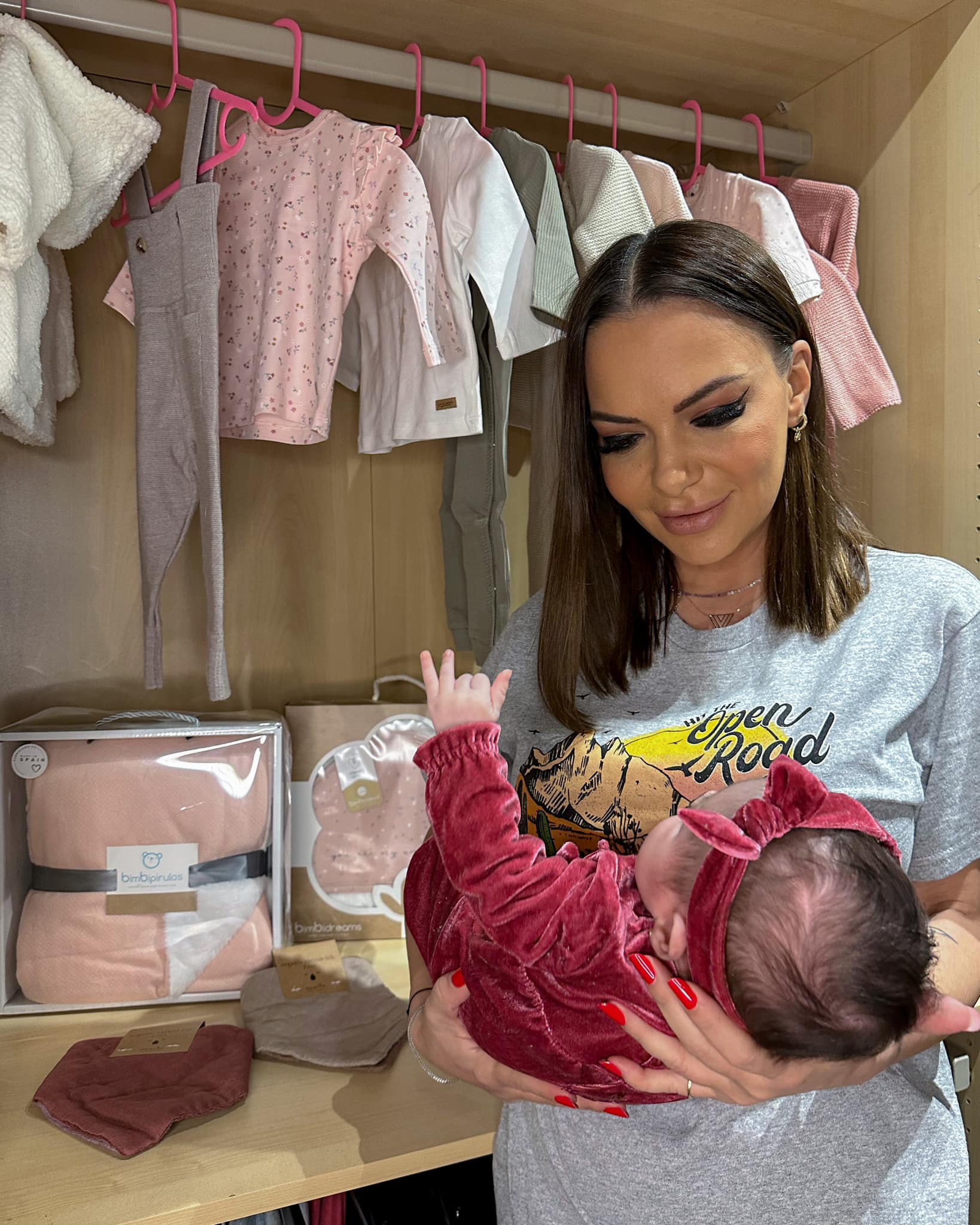 Andreea Antonescu și Victor Vrînceanu, tatăl fetiței sale, s-au despărțit. Artista a făcut public motivul. „Vreau să aflați de la mine”
