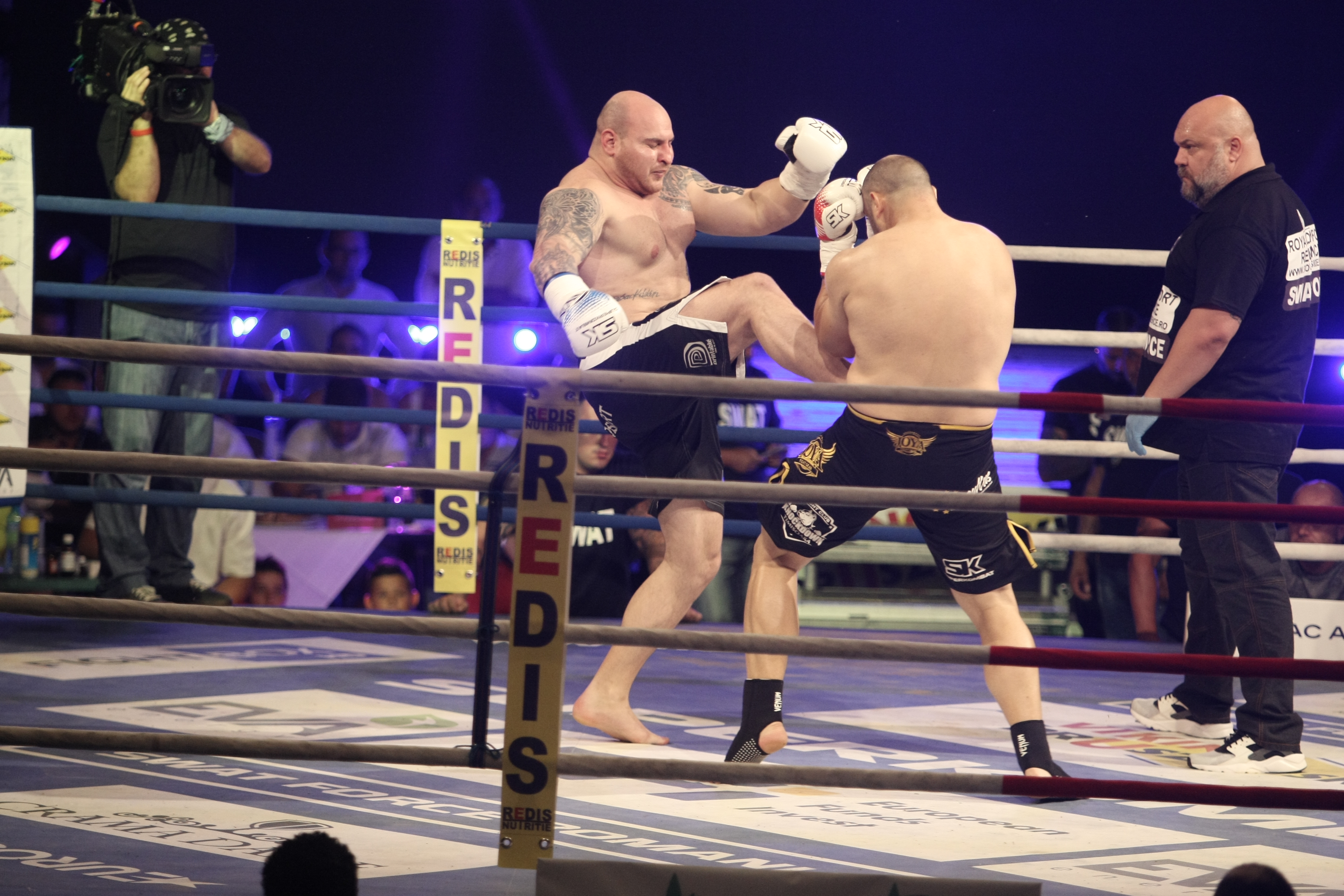 Superkombat. Seară cu pumni și cu picioare, dar nu de domnișoare! Bacary Sagna a venit la show | REZULTATELE GALEI