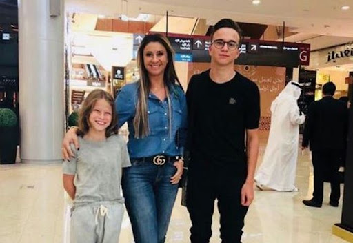 Luca Reghecampf a răbufnit la adresa Anamariei Prodan: „E timpul să înceteze cu intrigile! Nu sunt fiul ei. Am o singură mamă, pe care o iubesc”