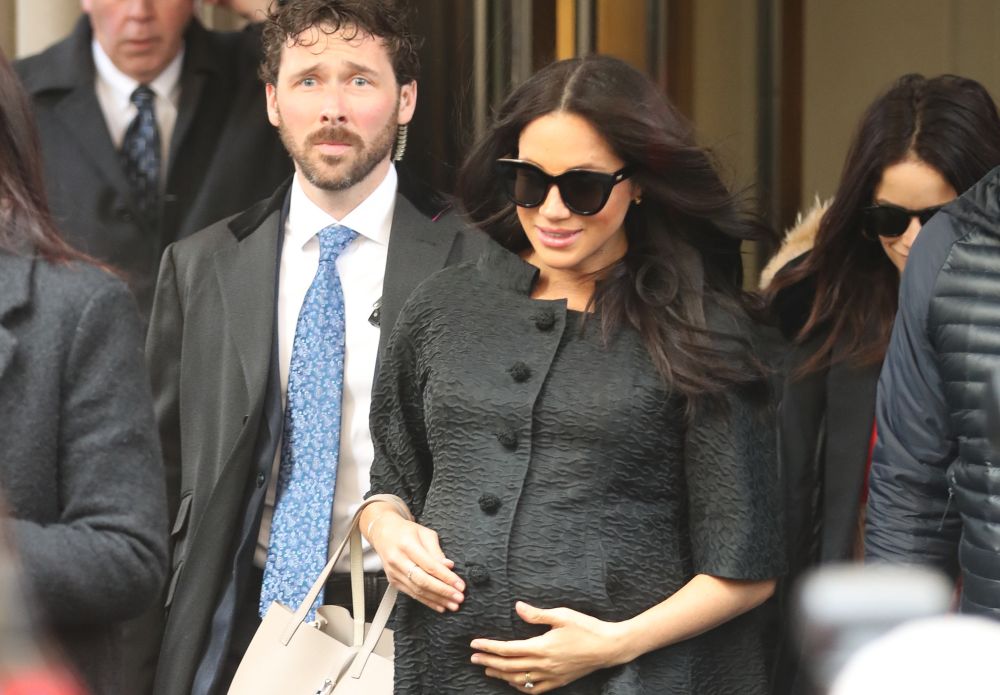 FOTO | Meghan Markle a petrecut alături de prieteni în New York. Cu cine a fost văzută Ducesa de Sussex
