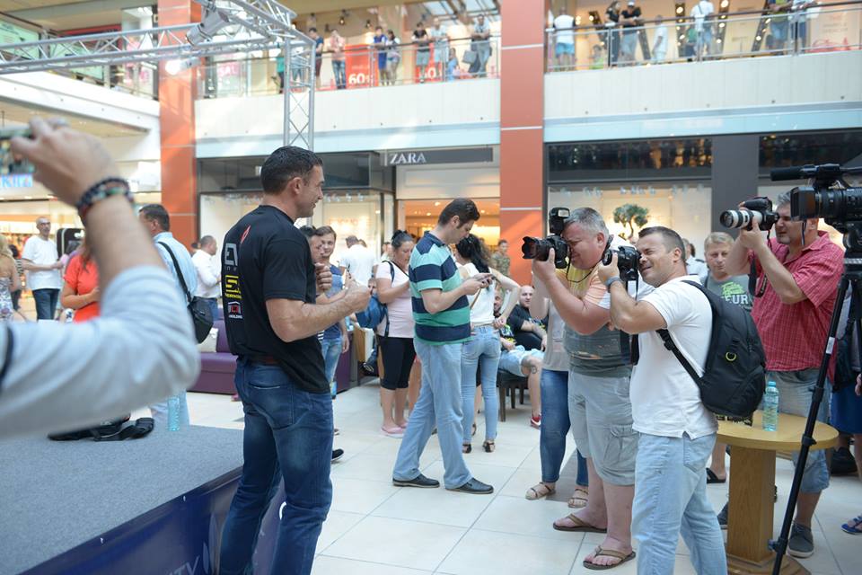 Superkombat. Peter Aerts a făcut senzație la Mamaia! Arată fabulos, la 45 de ani! GALERIE FOTO