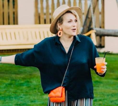 Mirela Vaida, victima hackerilor. Vedeta a rămas fără contul de Instagram. „Bună dimineaţa, că rea a fost deja”