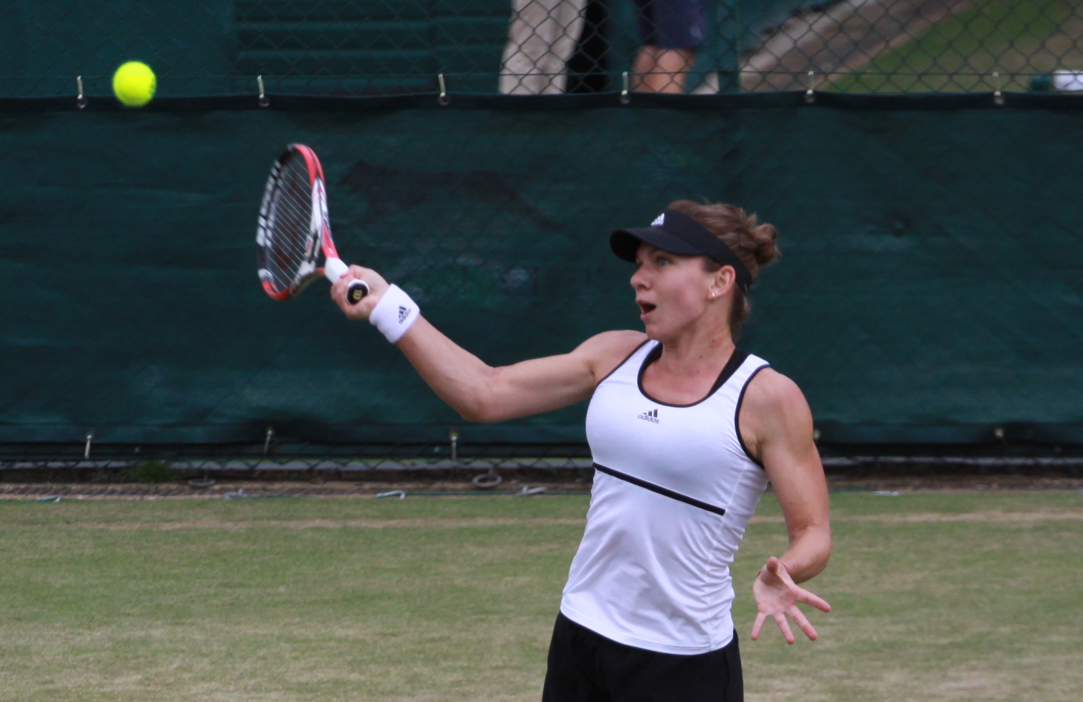 GALERIE FOTO/ Simona Halep s-a antrenat sub privirile lui Țiriac