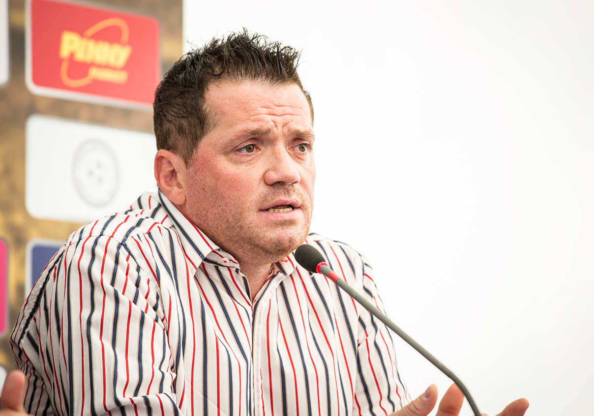 Cea mai „savuroasă” întâmplare din Premier League, povestită de Cătălin Oprișan: „Să nu râdeți de mine”