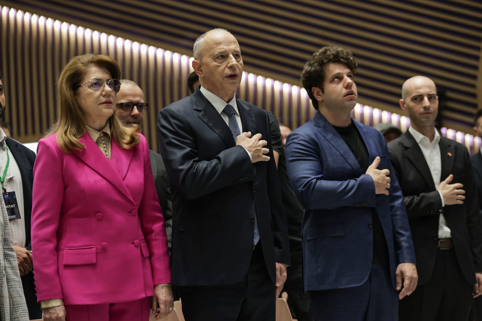 Mircea Geoană și-a lansat programul politic „Angajamentul pentru România: Schimbarea adevărată pentru un deceniu al renașterii naționale”