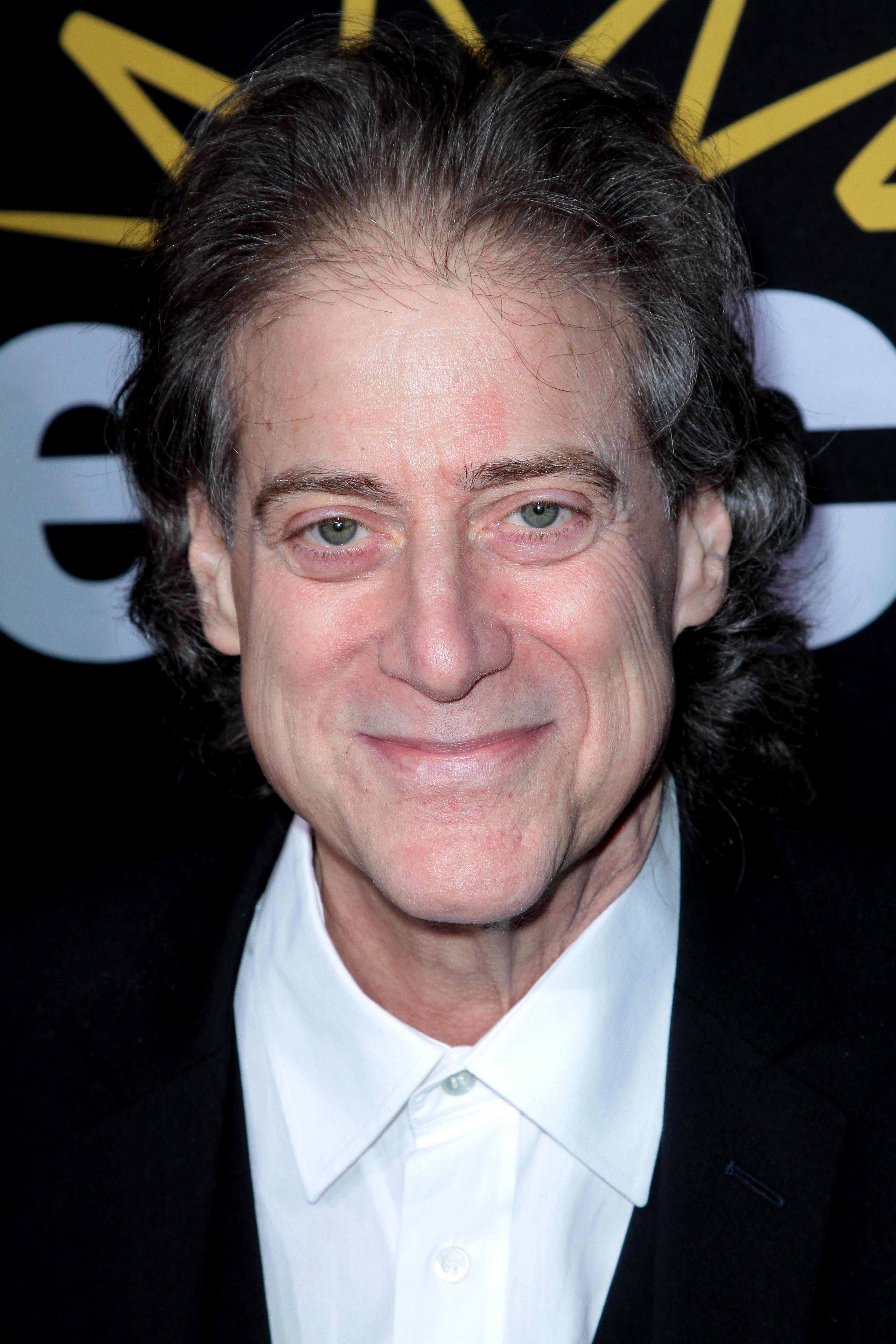 Richard Lewis a murit la vârsta de 76 de ani. Actorul american fusese diagnosticat cu Parkinson în 2023