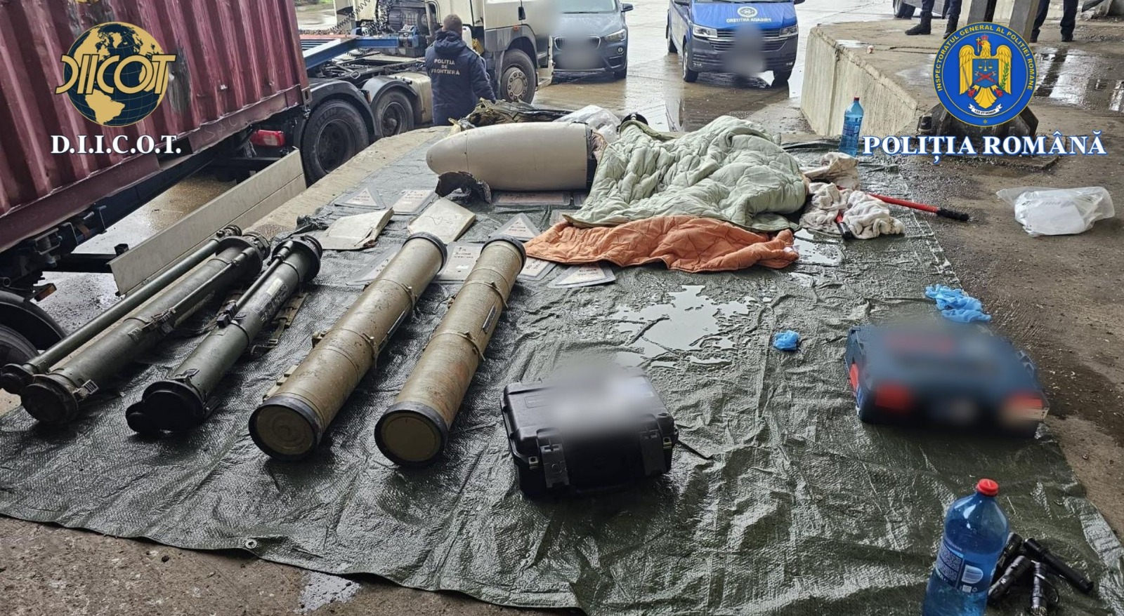 Arsenalul militar descoperit în camionul cu arme oprit în Vama Albiţa. Șoferul a fost reținut de DIICOT