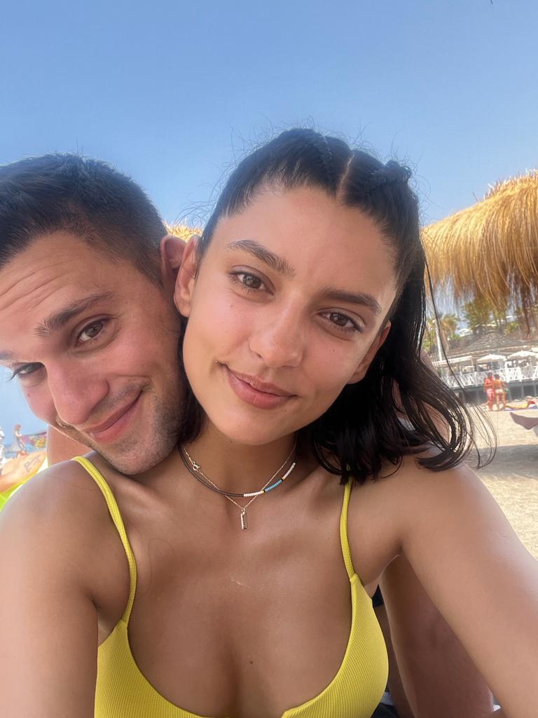 Mara Oprea, Oana Moşneagu şi Vlad Gherman, în vacanță împreună. Ce destinație au ales actorii din serialul „Adela”