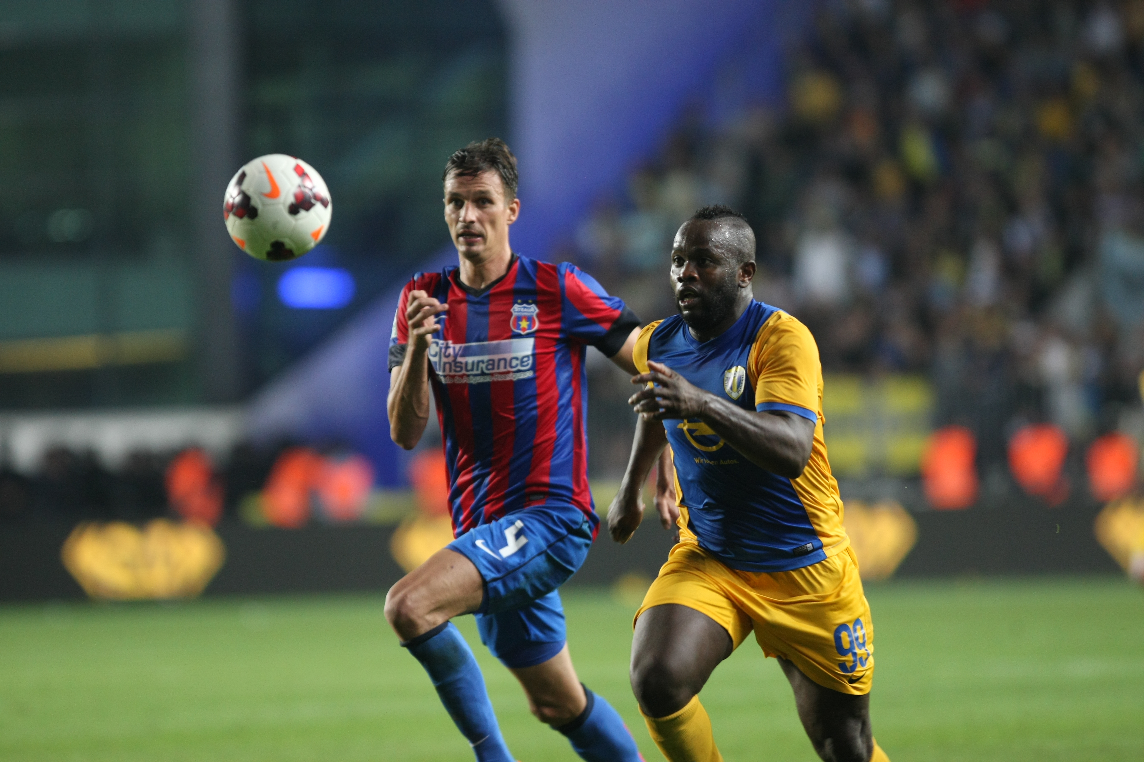 FOTO&VIDEO / Petrolul - Steaua 2-3. Meci senzaţional pe ”Ilie Oană”