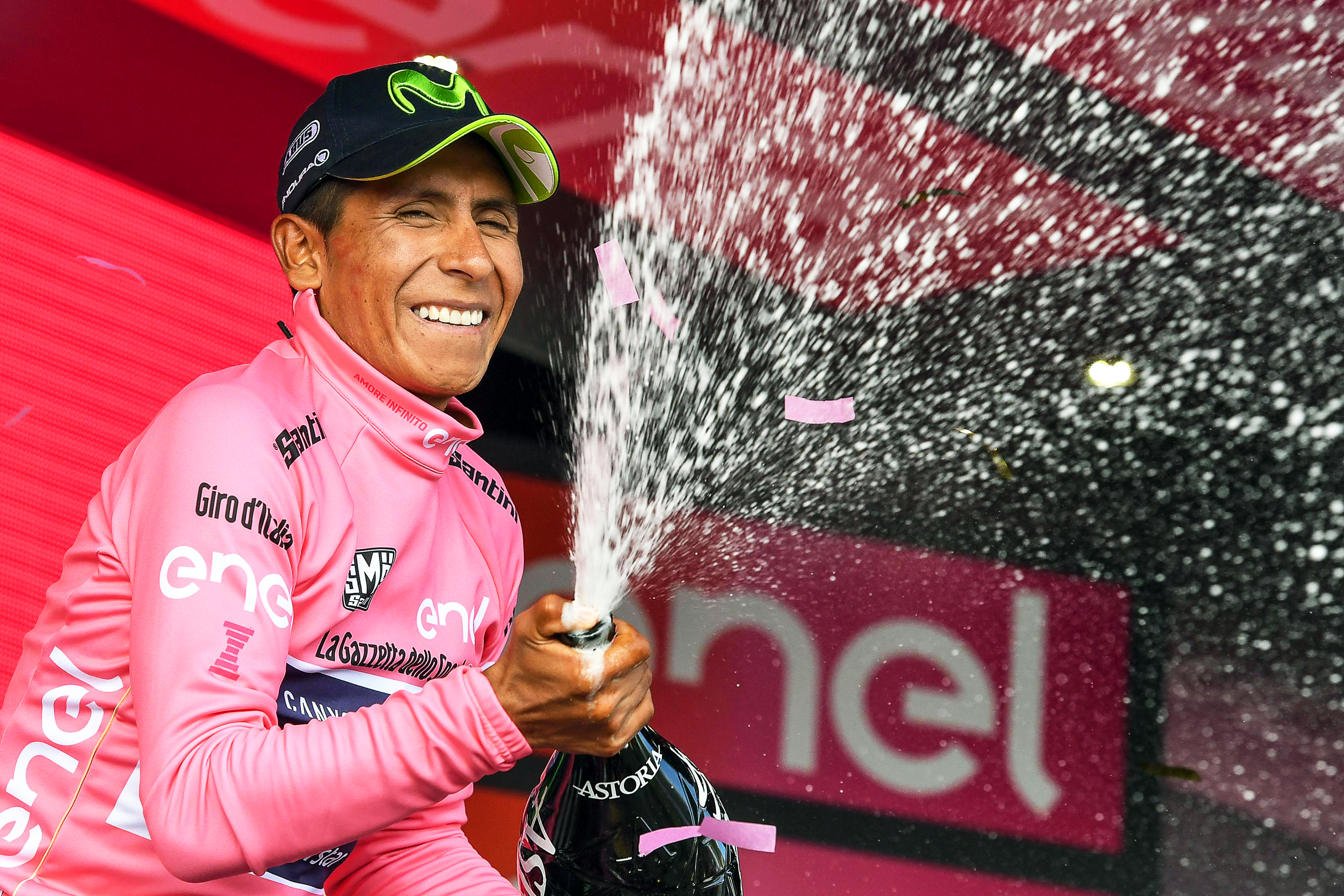 Nairo Quintana a preluat tricoul roz în Turul Italiei. Columbianul a trecut primul finișul în cățărare de pe Blockhaus