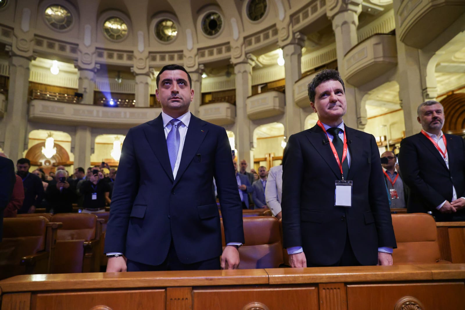 Nicușor Dan vs George Simion. Ce au spus la prima confruntare înaintea turului 2 al alegerilor prezidențiale, la Congresul BNS