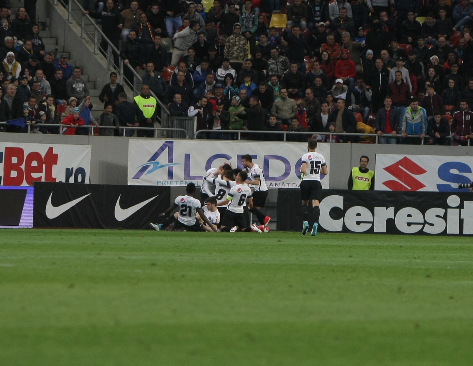 Liga 1, play-off, etapa a 7-a: FCSB - Viitorul 1-1. FCSBal de ratări! Gazdele, două penalty-uri neacordate și două bare! / FOTO&VIDEO