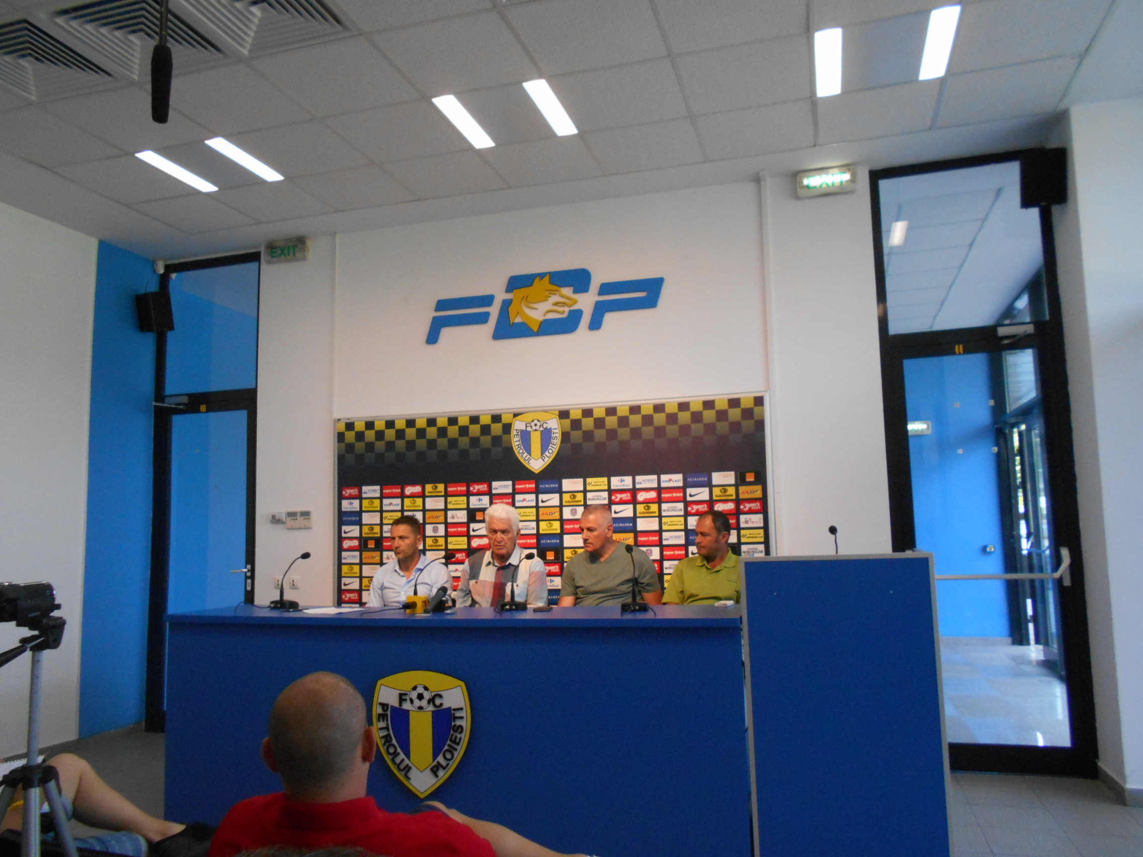 Noul Petrolul e gata! Cristi Vlad - președinte, Tavi Grigore - antrenor. Până se lămuresc problemele legate de siglă și de nume, în liga a patra va activa ca Petrolul ’52