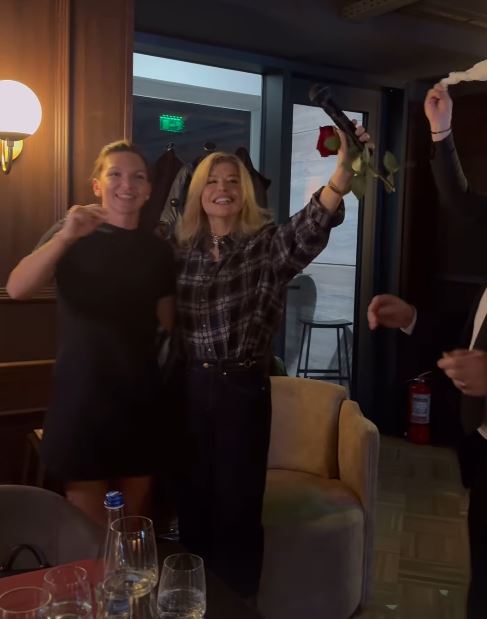 Simona Halep s-a distrat de Revelion cu Loredana Groza. A cântat și a dansat împreună cu artista VIDEO