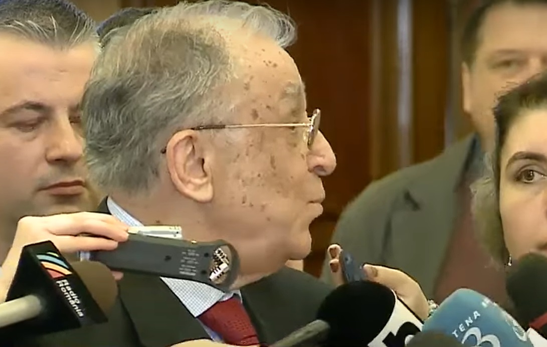 Imagini de la ultimele apariții ale lui Ion Iliescu. Cum arăta în 2022, când s-a întâlnit cu Ionuț Vulpescu, ultimul lui consilier prezidențial