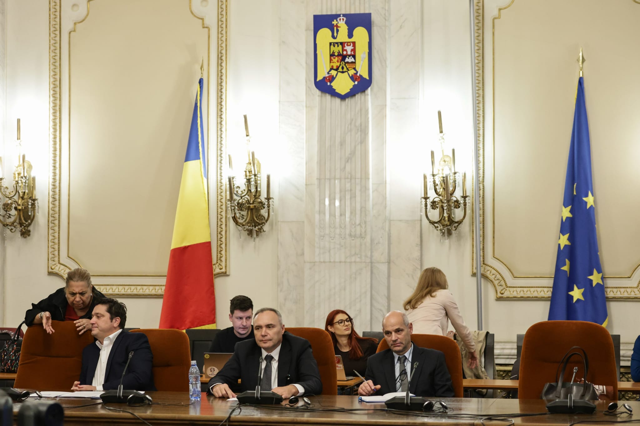 Au început audierile miniștrilor propuși pentru Guvernul Luca Niculescu