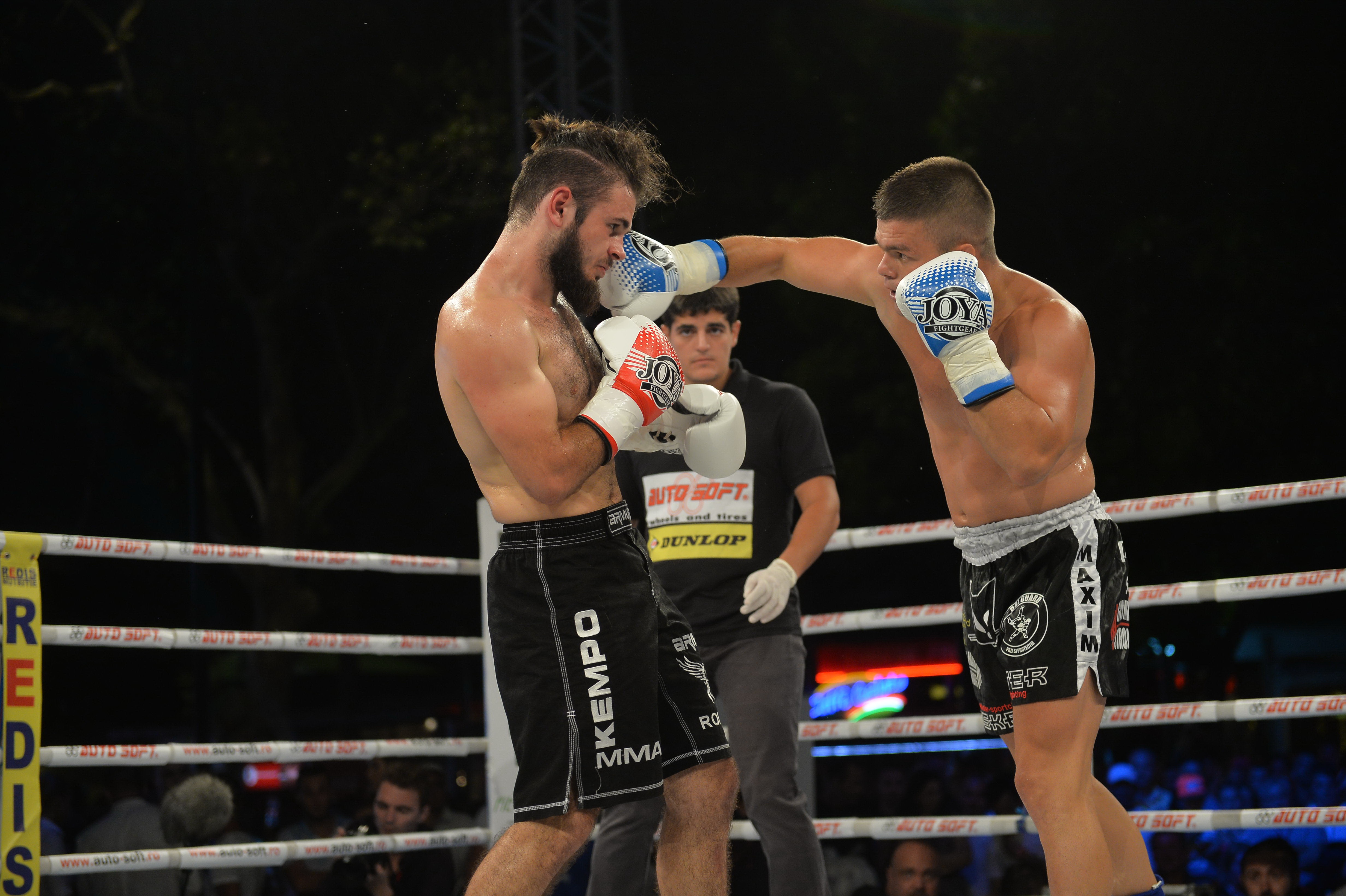 Andrei Stoica îşi păstrează centura de campion mondial / GALERIE FOTO&VIDEO