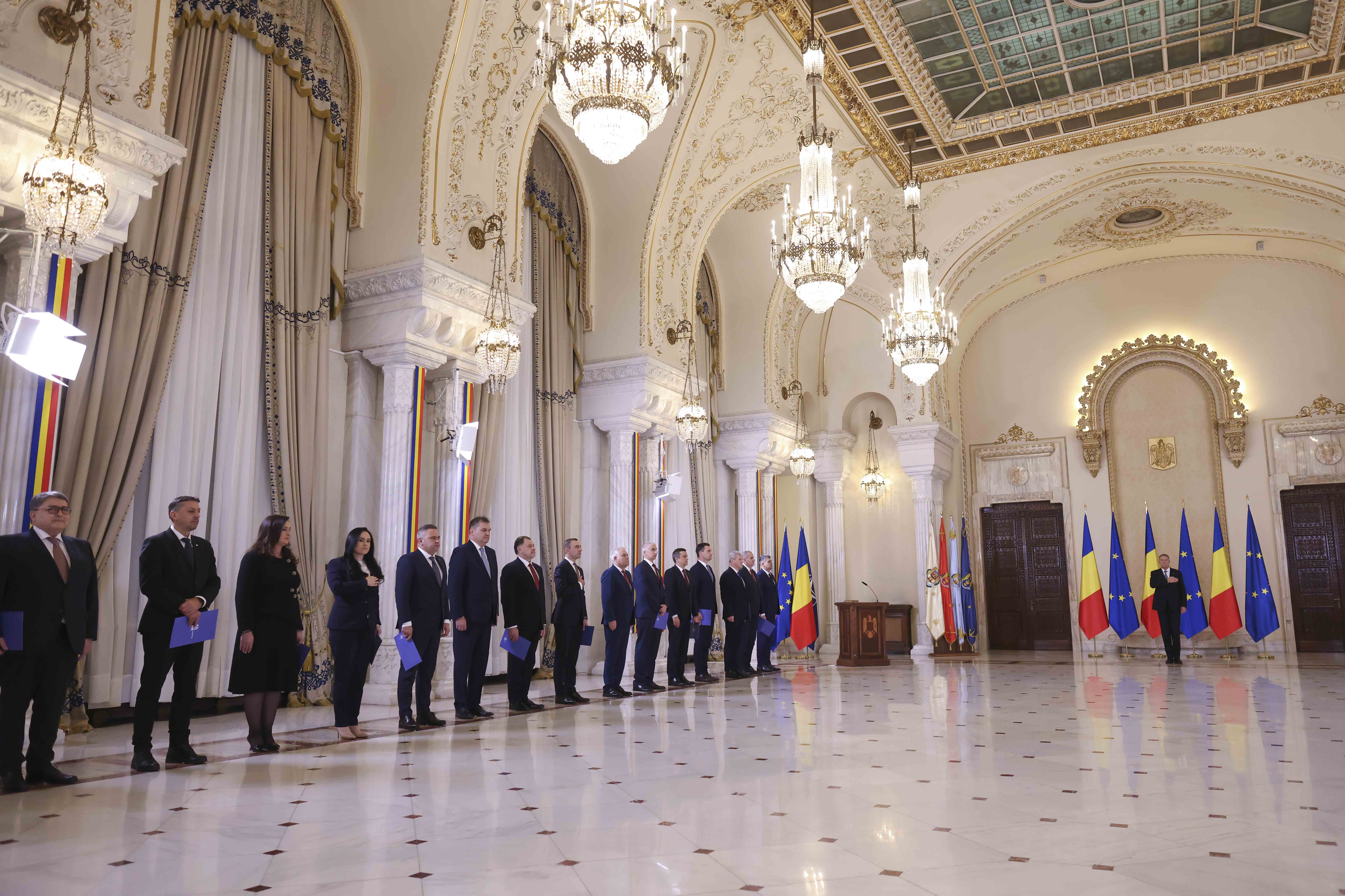 Am scăpat de Ciolacu și Iohannis, am dat de Ciolacu și Iohannis