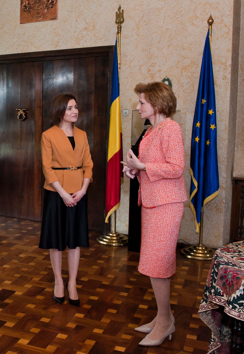 Maia Sandu, primită la Palatul Elisabeta de familia regală. Președinta Republicii Moldova a plantat un stejar