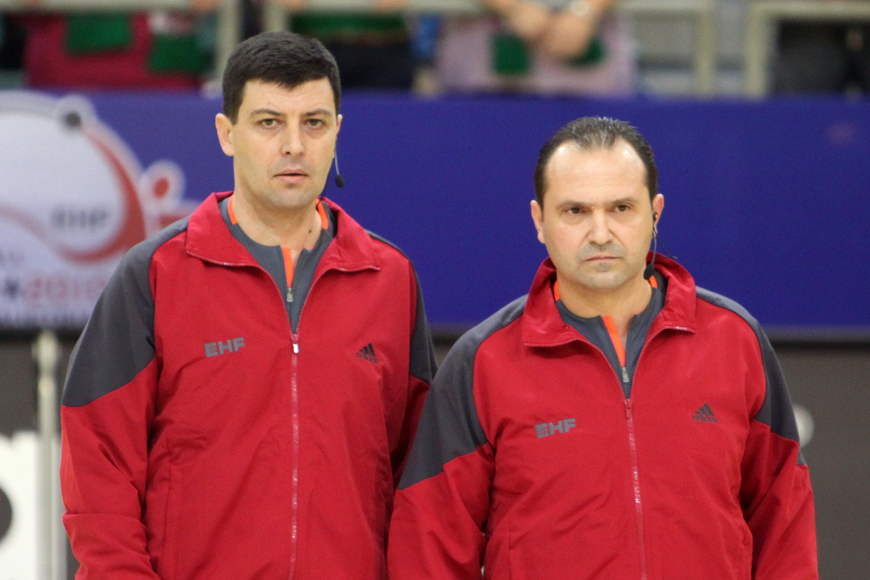 FOTO&VIDEO/ I wonder le-a făcut o surpriză imensă lui Constantin Din și Sorin Dinu, cei mai cunoscuți arbitri de handbal din România. Își serbează zilele de naștere, iar celebra brigadă se retrage din activitatea internațională