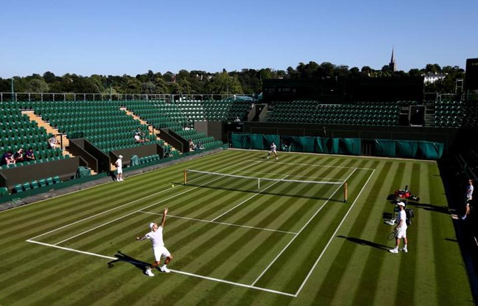 Roger Federer i-a adus la antrenament pe gemenii Leo și Lenny. Elvețianul a renunțat la Nike / GALERIE FOTO
