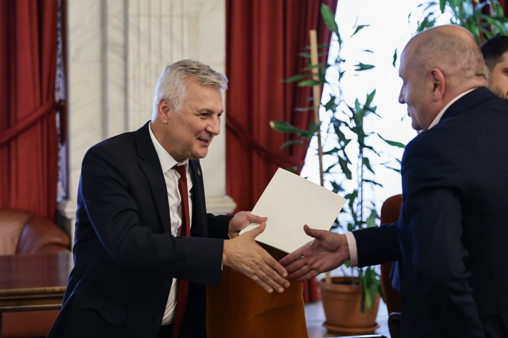Au început audierile miniștrilor propuși pentru Guvernul Luca Niculescu