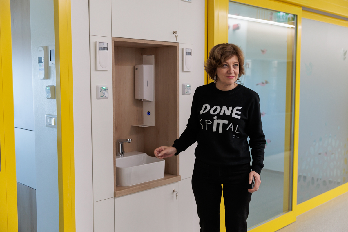 ZIUA NAȚIONALĂ. Oamenii echipei de la Dăruiește Viață, care au construit spitalul pentru copiii cu boli grave, răspund de 1 Decembrie la întrebarea „Ce înseamnă să fii patriot român?”