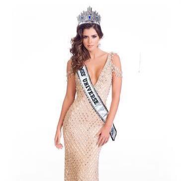Noua MISS UNIVERS este topită după fotbal. Ține cu o echipă din Liga a 2-a / GALERIE FOTO COLOSALĂ