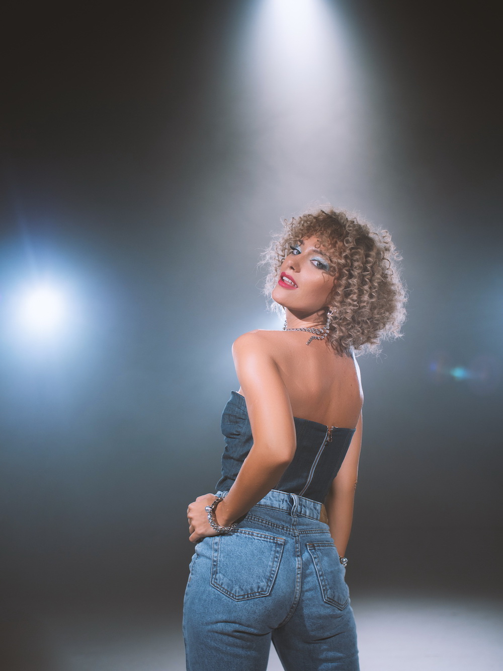 Artistele din România care nu pot trăi fără să facă sport. Lidia Buble e fostă campioană națională, iar Lora merge și noaptea să înoate!