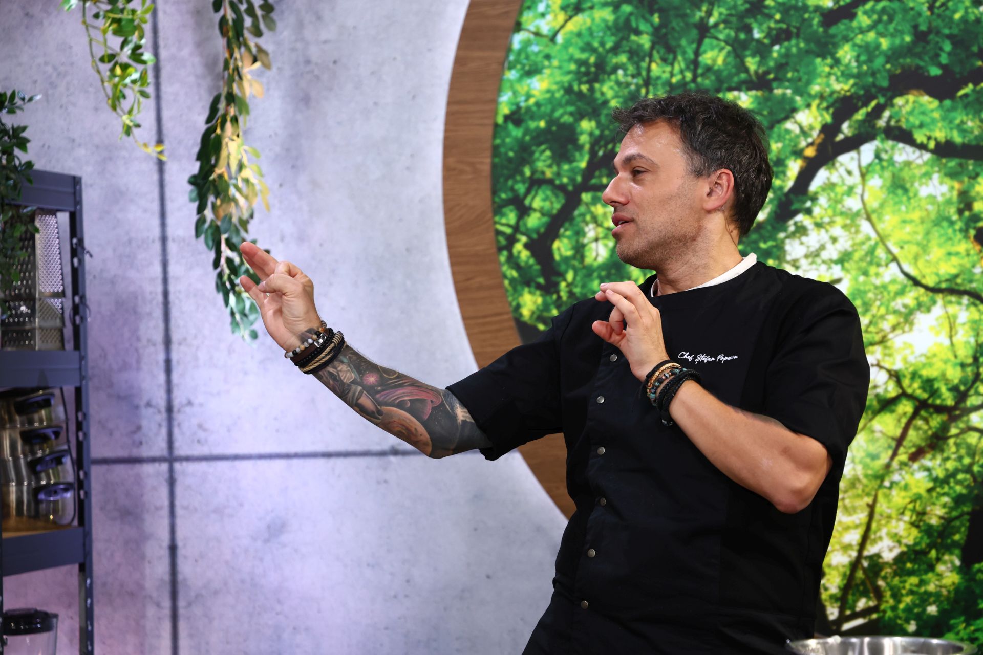 Povestea emoționantă a lui Haan Palcu, de la „Chefi la cuțite” 2025. Cu o mamă româncă și un tată taiwanez, concurentul a fost chef într-un restaurant renumit din Toronto