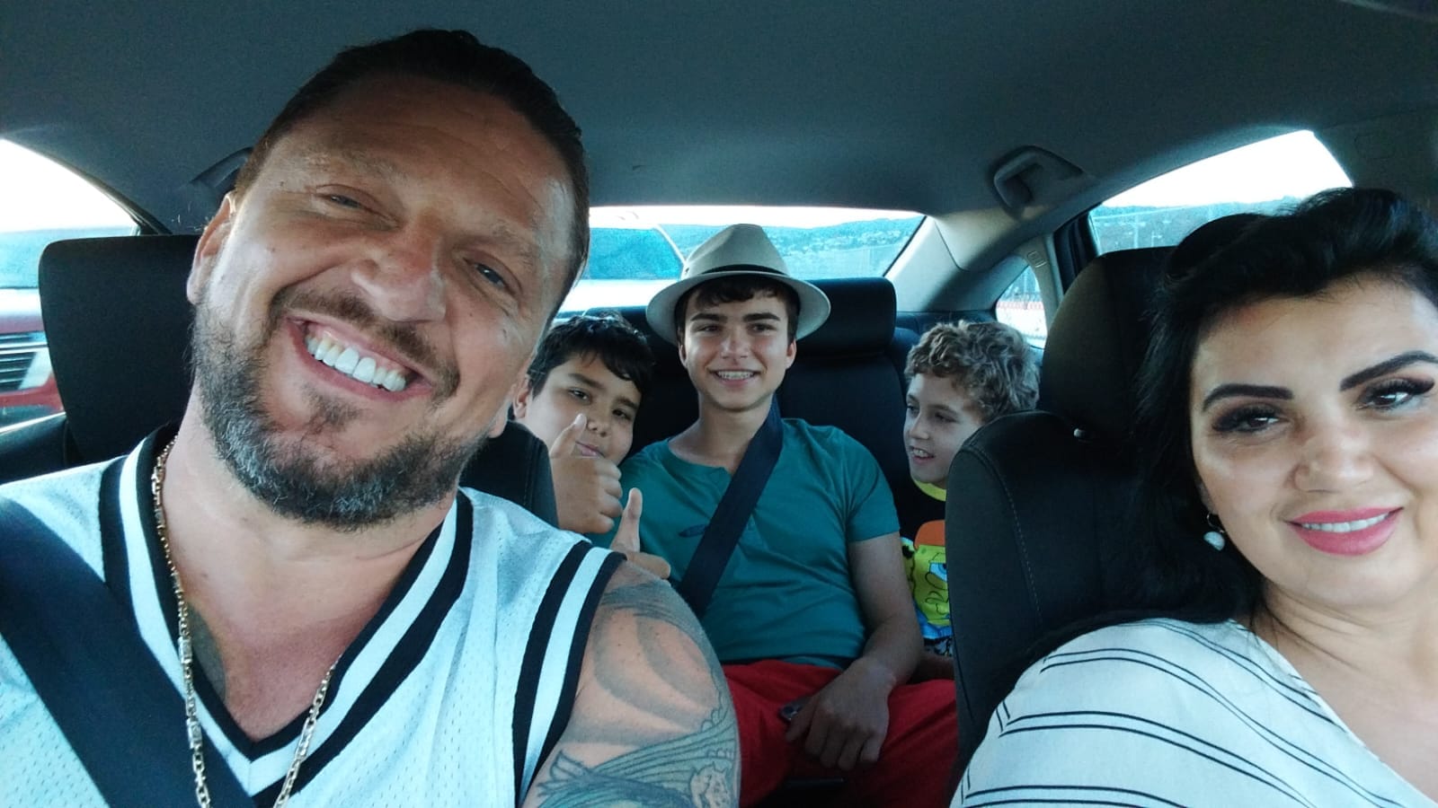 Adriana Bahmuțeanu, vacanță în SUA cu băieții săi: „O experiență interesantă”. Eduard și Maximus sunt extrem de încântați