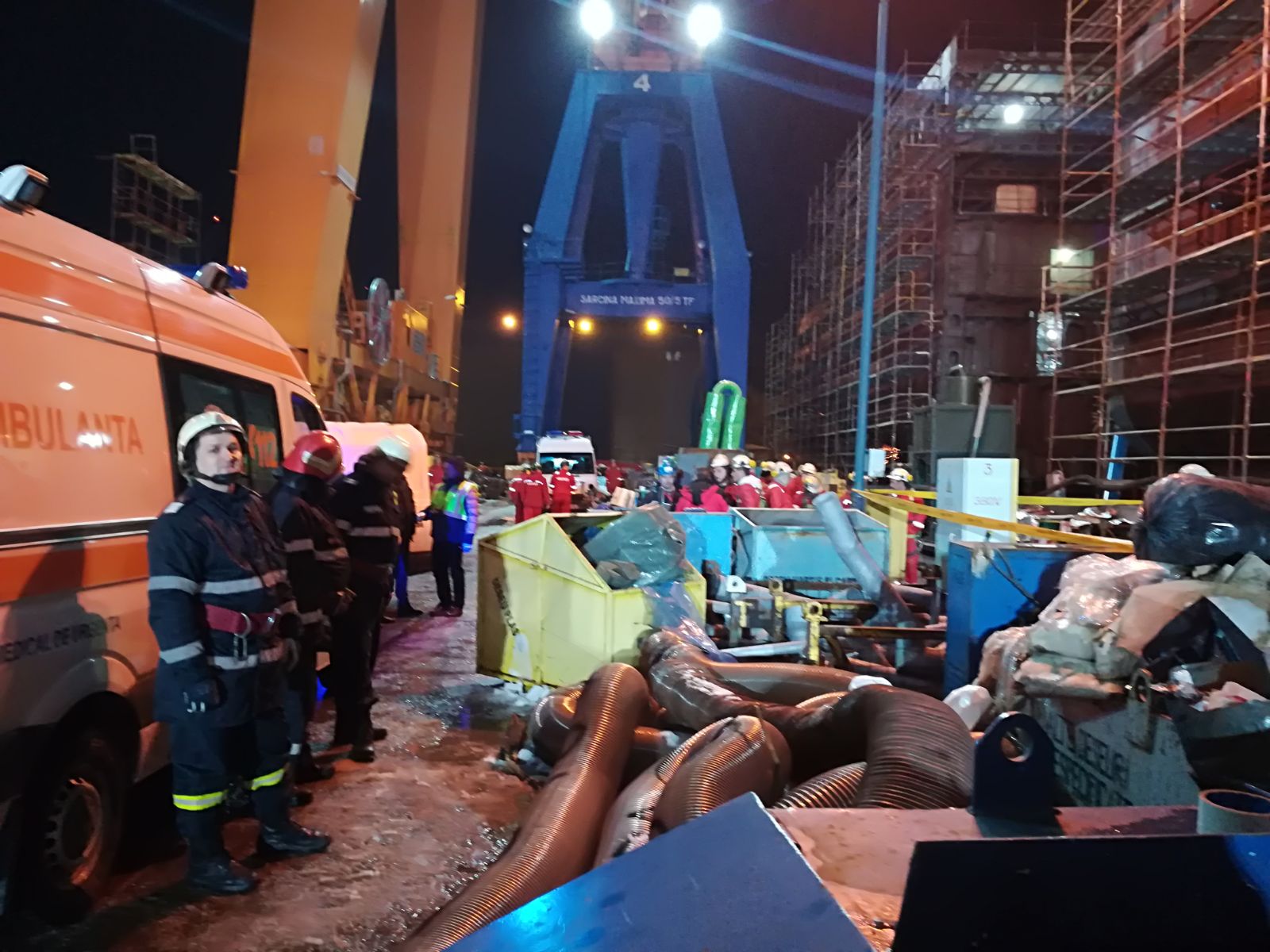 Angajat al Șantierului Naval Vard din Tulcea, mort după ce și-a strivit capul între perete și o piesă metalică | FOTO&VIDEO