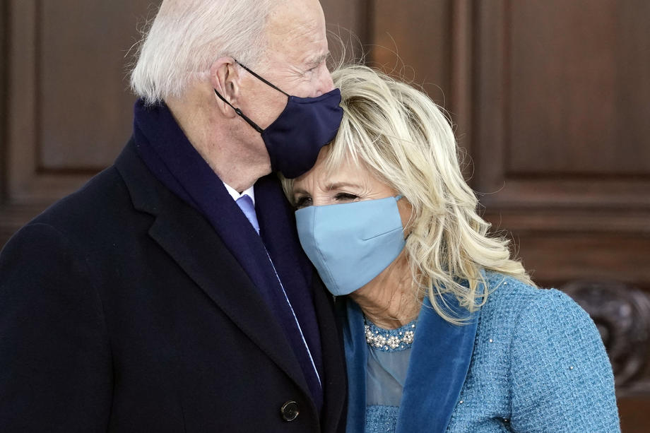 Primele măsuri ale noului președinte al SUA, Joe Biden, vizează pandemia, mediul, migrația și anunță o desprindere clară de era Trump